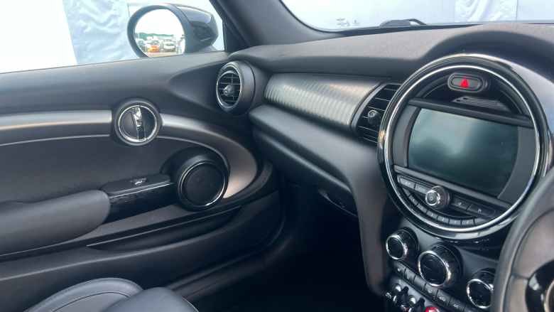 MINI Convertible 2.0 Cooper S Exclusive II 2dr Auto Petrol Convertible